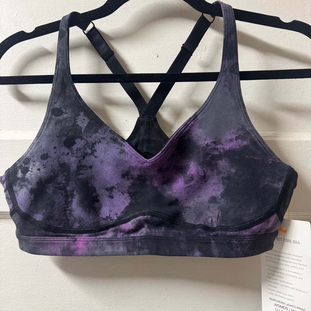 Lucy Perfect Core Bra Norther Lights Print Sports Bra Size Medium NWT